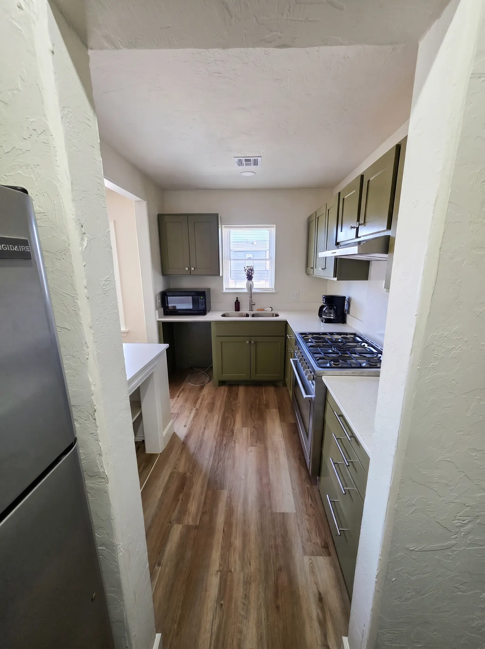 2767 NW 19th St. gallery photo 11